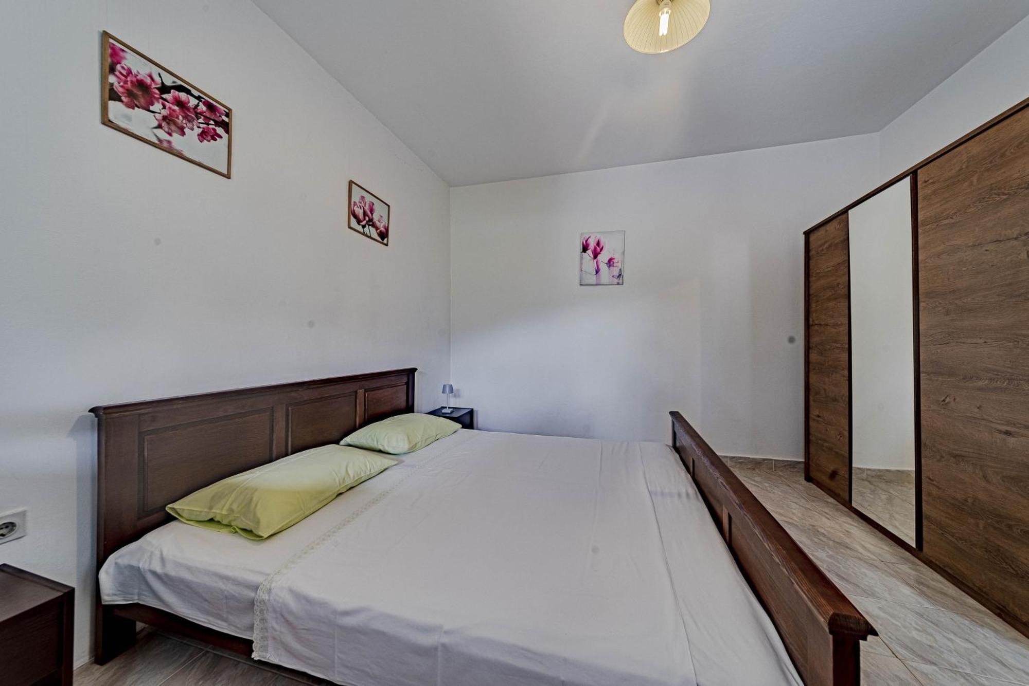 Seaside House For Families With Children Cove Rasohatica, Korcula - 4386 Lumbarda Ruang foto