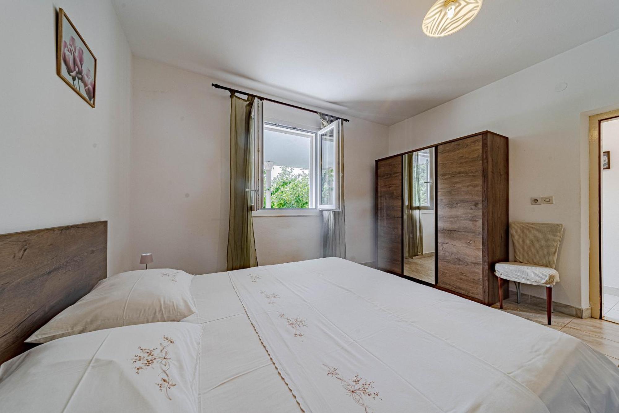 Seaside House For Families With Children Cove Rasohatica, Korcula - 4386 Lumbarda Ruang foto